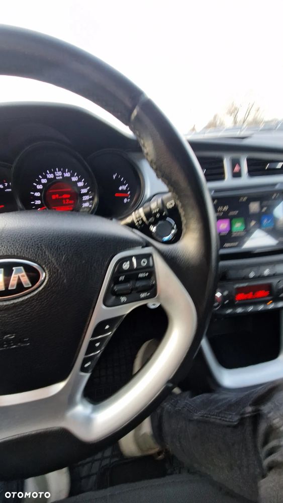 Kia Ceed 1.6 GDI Platinum Edition - 33