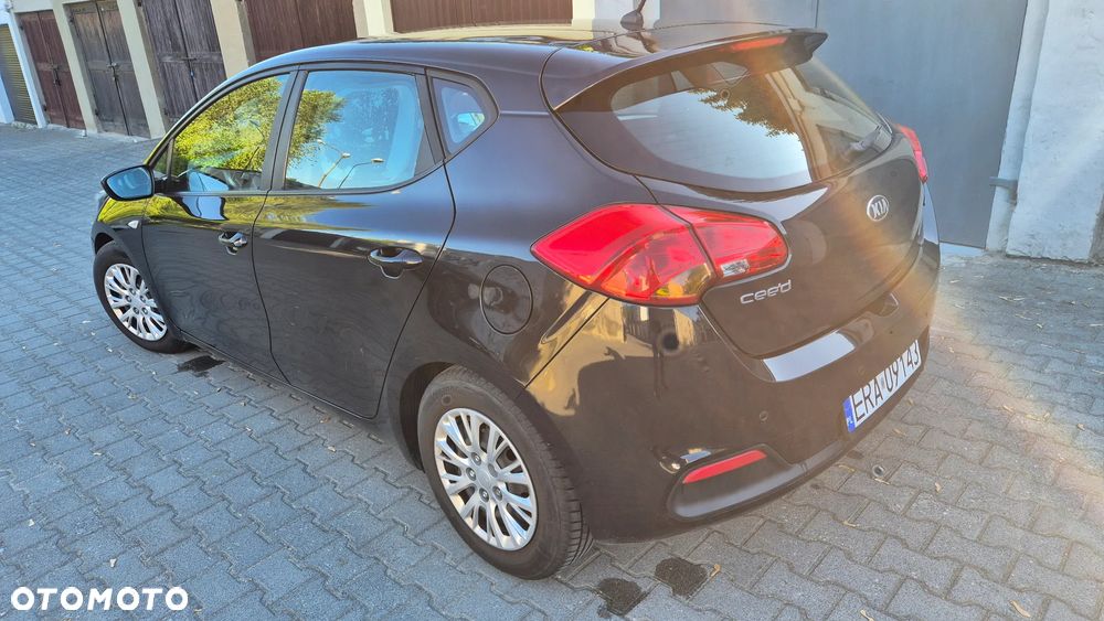 Kia Ceed 1.6 CRDi M - 5