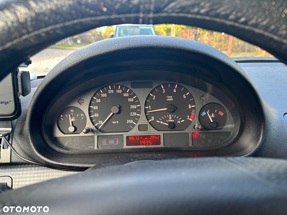 BMW Seria 3 316i - 9