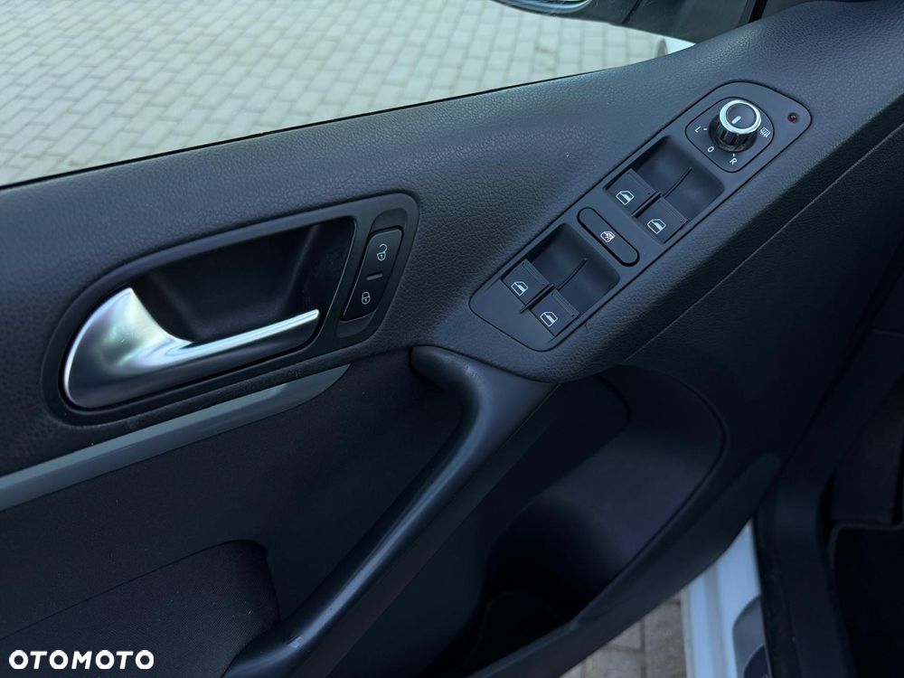 Volkswagen Tiguan 2.0 TDI DPF BlueMotion Technology Cup Sport & Style - 13