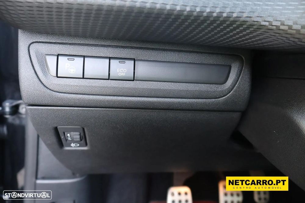 Peugeot 2008 PureTech 130 GT Pack - 16