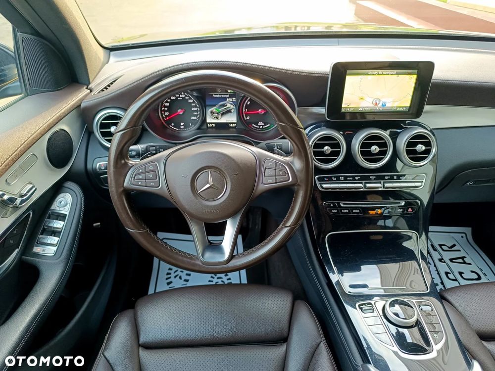 Mercedes-Benz GLC - 29