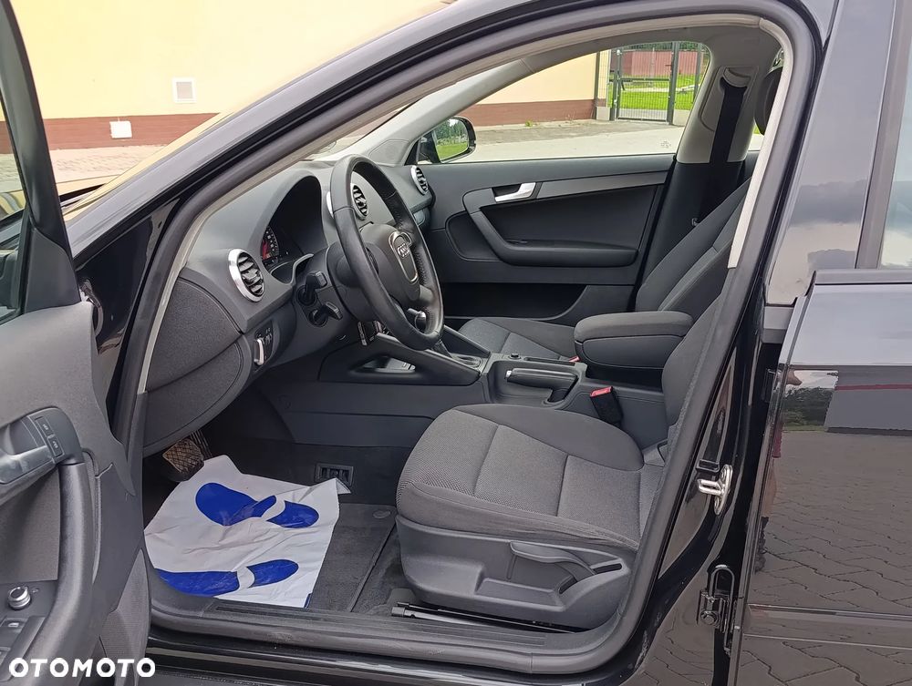Audi A3 Sportback 1.6 TDI S tronic Attraction - 21