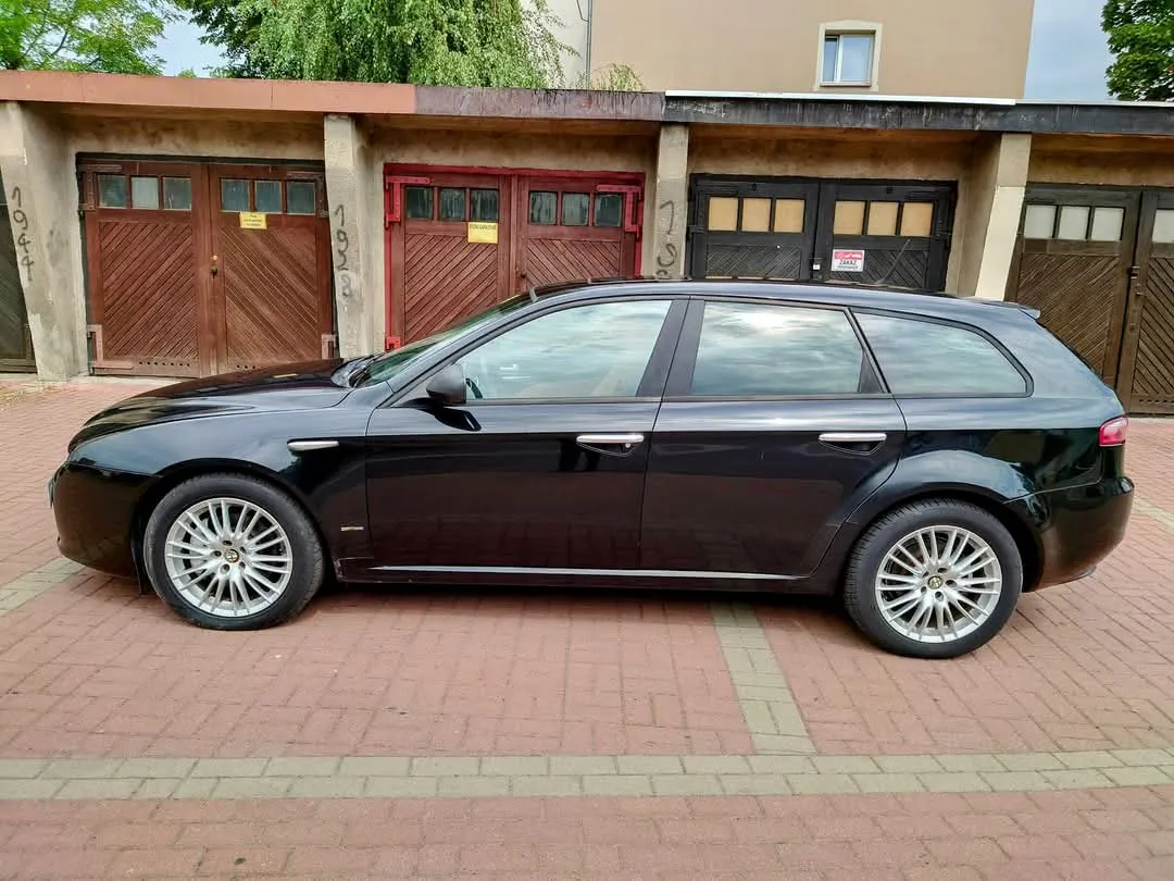 Alfa Romeo 159 - 2