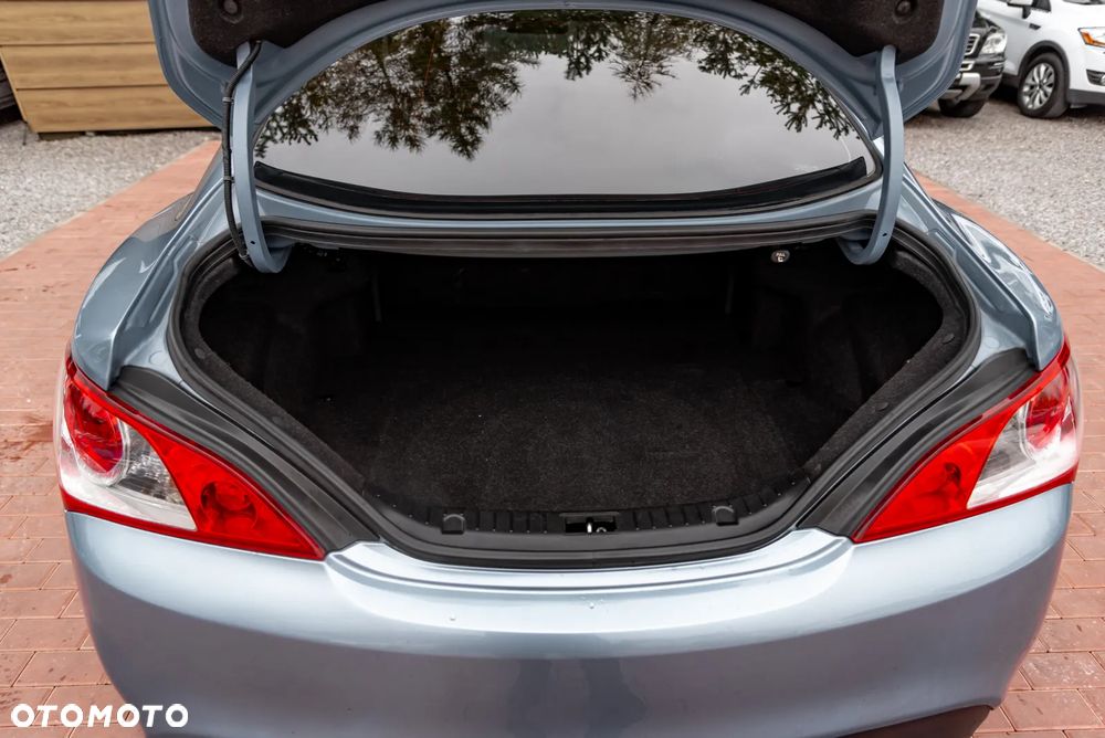 Hyundai Genesis Coupe 2.0 T - 21