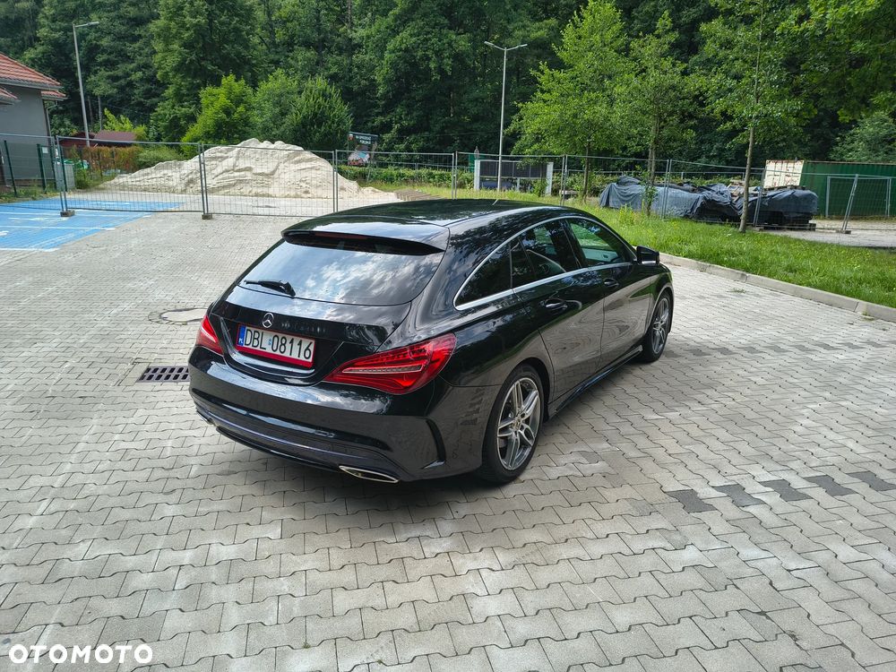 Mercedes-Benz CLA 180 7G-DCT AMG Line - 3