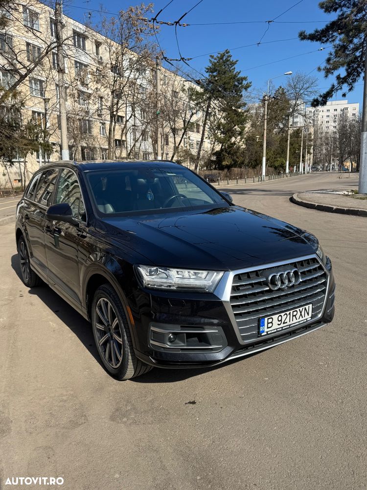Audi Q7 - 1