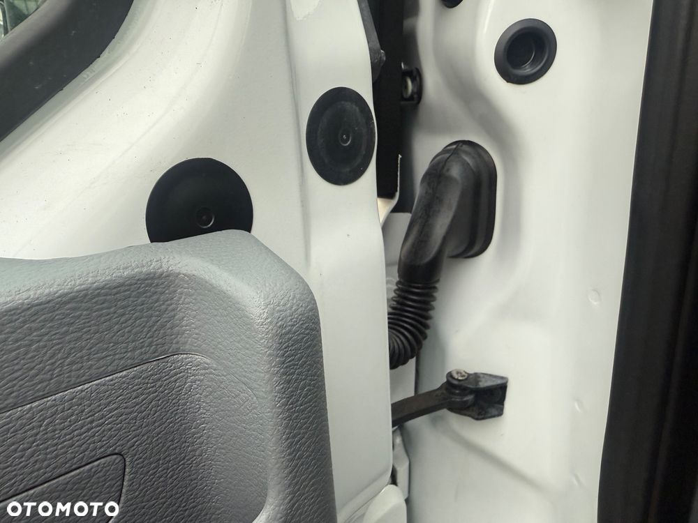 Ford Transit - 18
