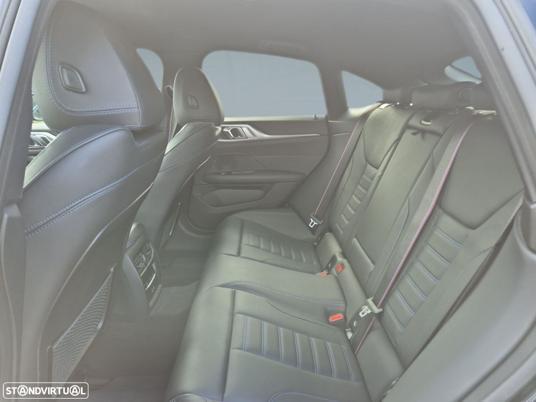 BMW i4 eDrive40 Pack Desportivo M - 14