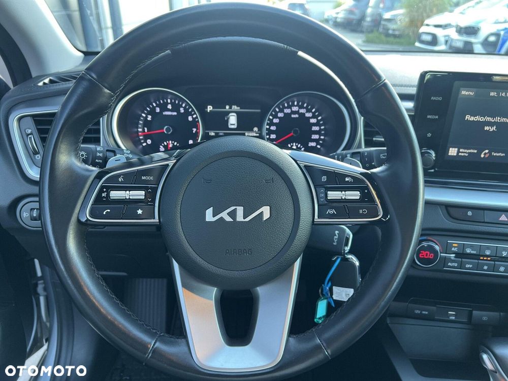 Kia Ceed - 16
