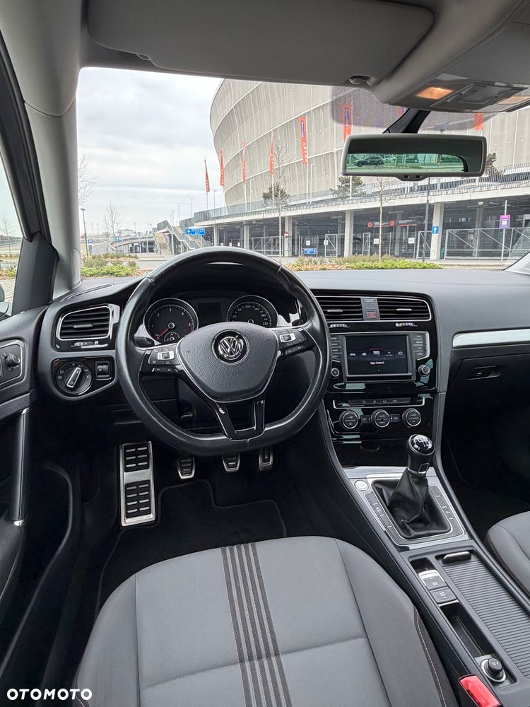 Volkswagen Golf 2.0 TDI BlueMotion Technology Allstar - 12