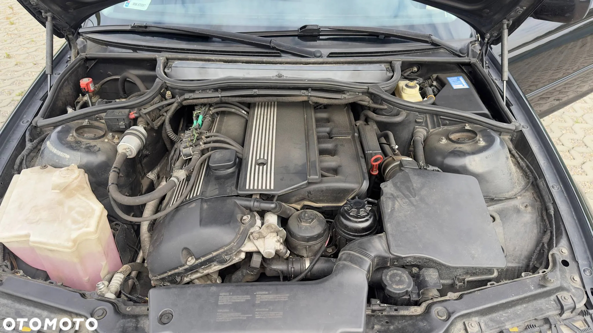 BMW Seria 3 330i - 16