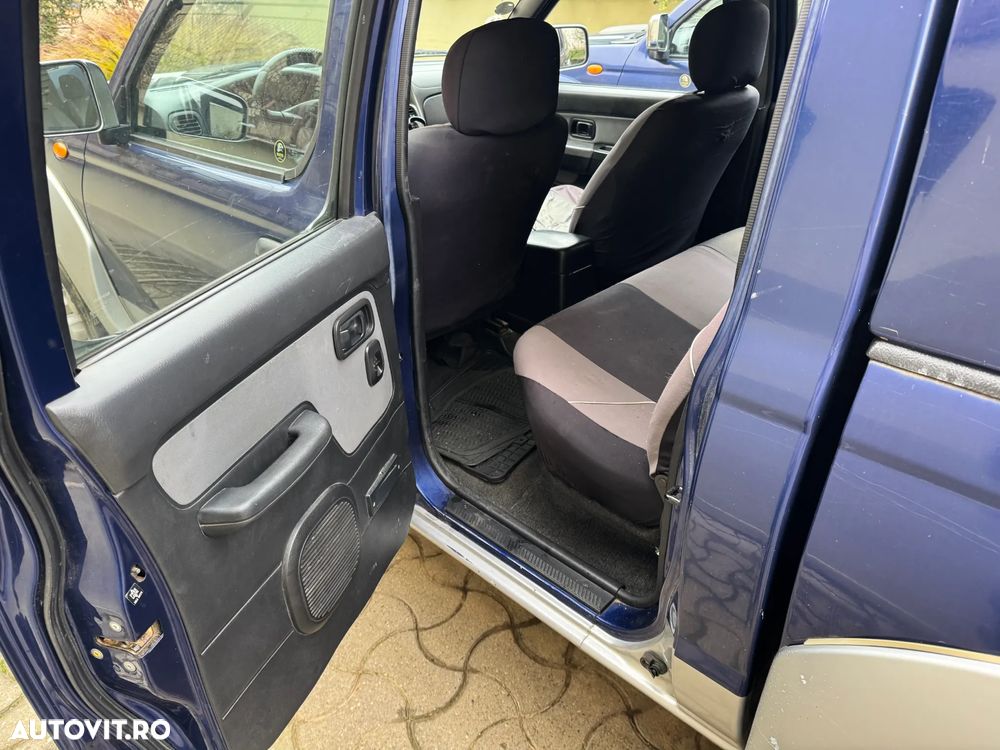 Nissan Pickup Pick Up 4WD Navara - 2