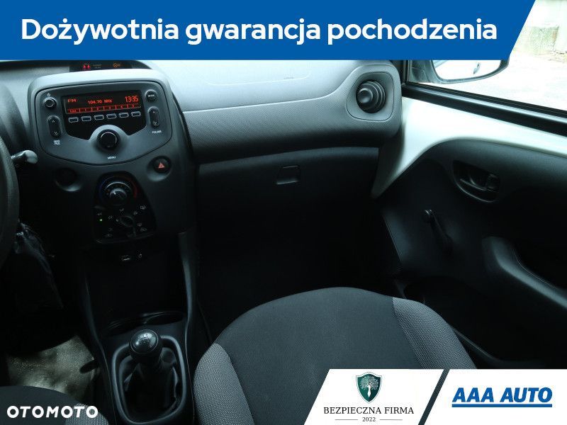 Toyota Aygo - 10