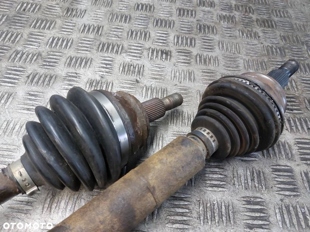 PÓŁOŚ LEWY PRZÓD + PRAWY PRZÓD 5B VOLKSWAGEN BORA I 2.0 8V KRÓTKA DŁUGA - 4