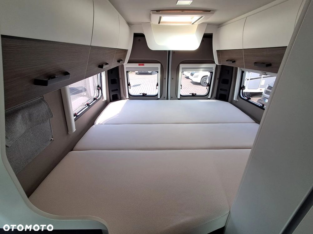 KNAUS VanTourer 600L Łóżko 195x190 Automat * Markiza * Hak * Radio 8"  4 osobowy - 19