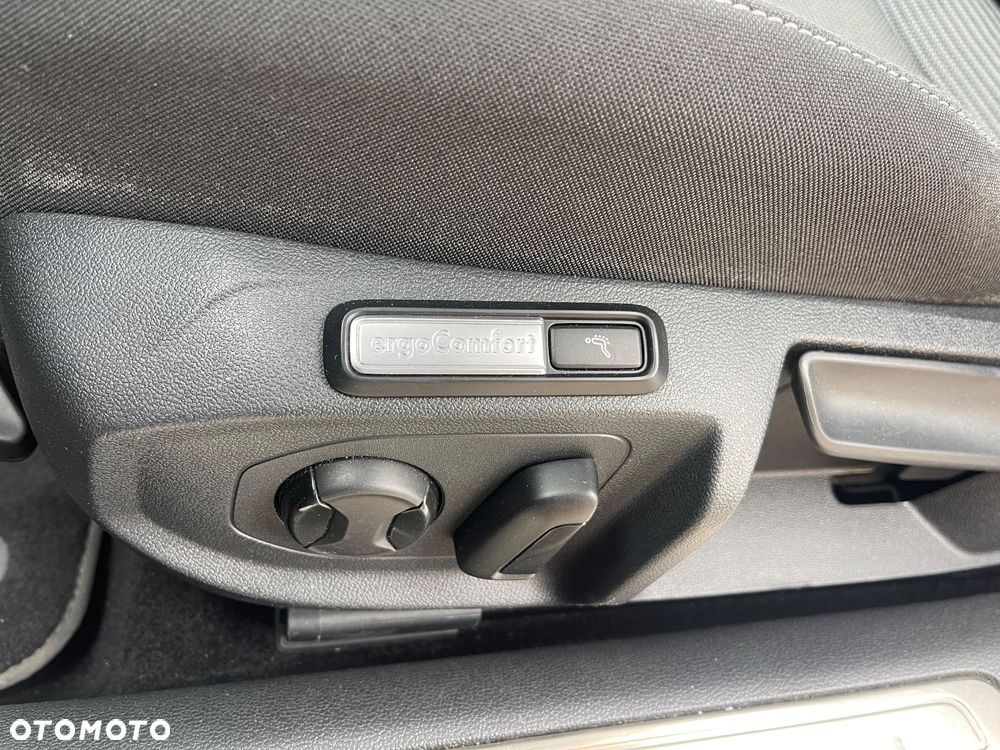 Volkswagen Arteon 2.0 TSI Essence DSG - 24