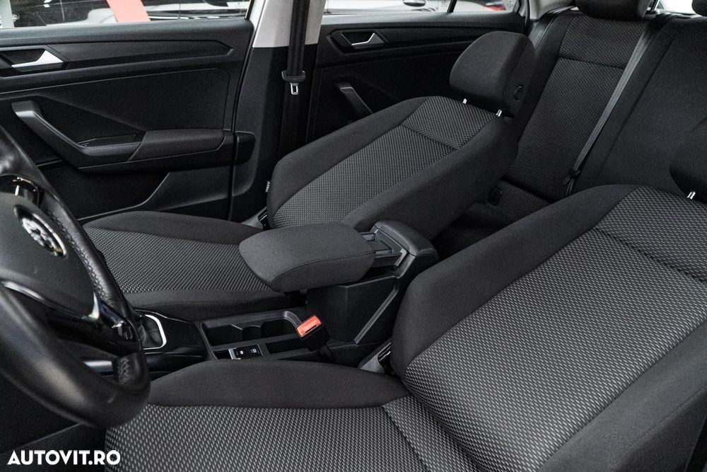 Volkswagen T-ROC 1.6 TDI Design - 14
