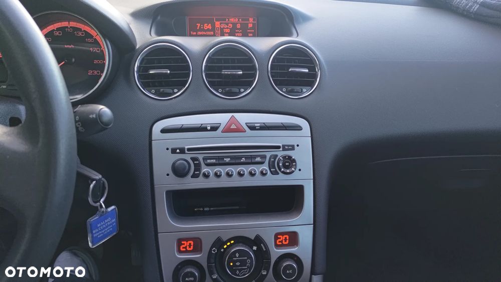 Peugeot 308 1.6 Premium - 9
