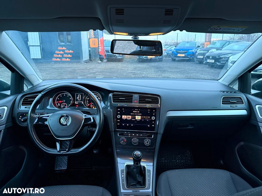 Volkswagen Golf 1.0 TSI OPF Comfortline - 6