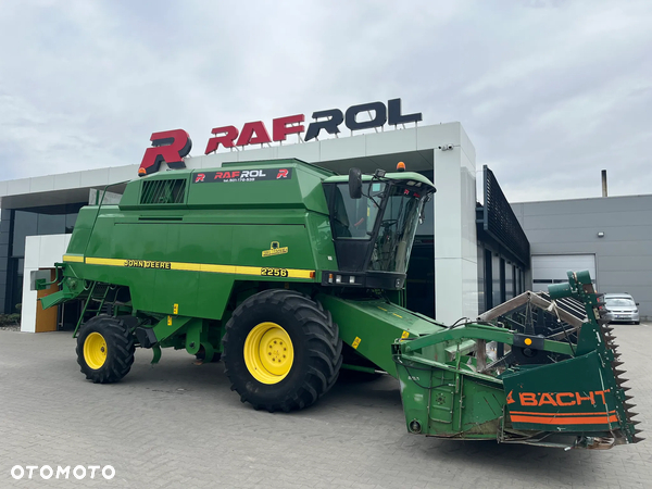 John Deere 2256 HillMaster