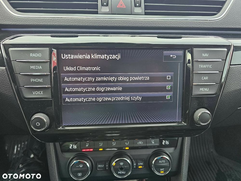 Skoda Superb 2.0 TDI 4x4 L&K DSG - 39