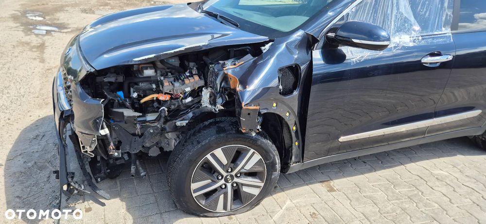 Kia Niro 1.6 GDI Plug-in Hybrid L - 10