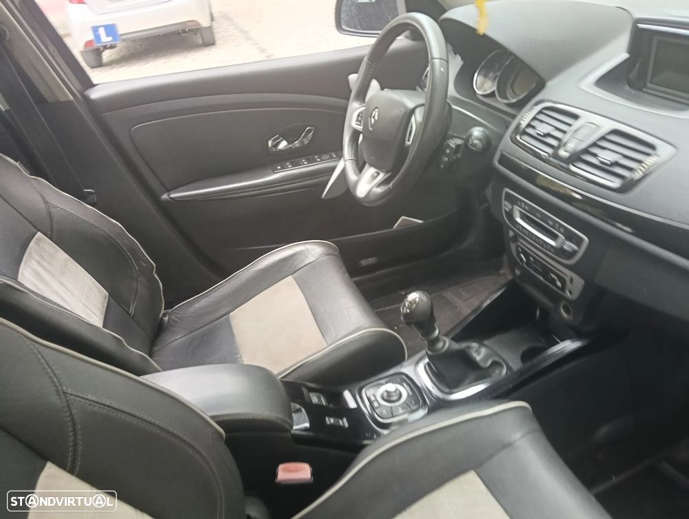 Renault Mégane Sport Tourer ENERGY dCi 110 Start & Stopp Bose Edition - 17