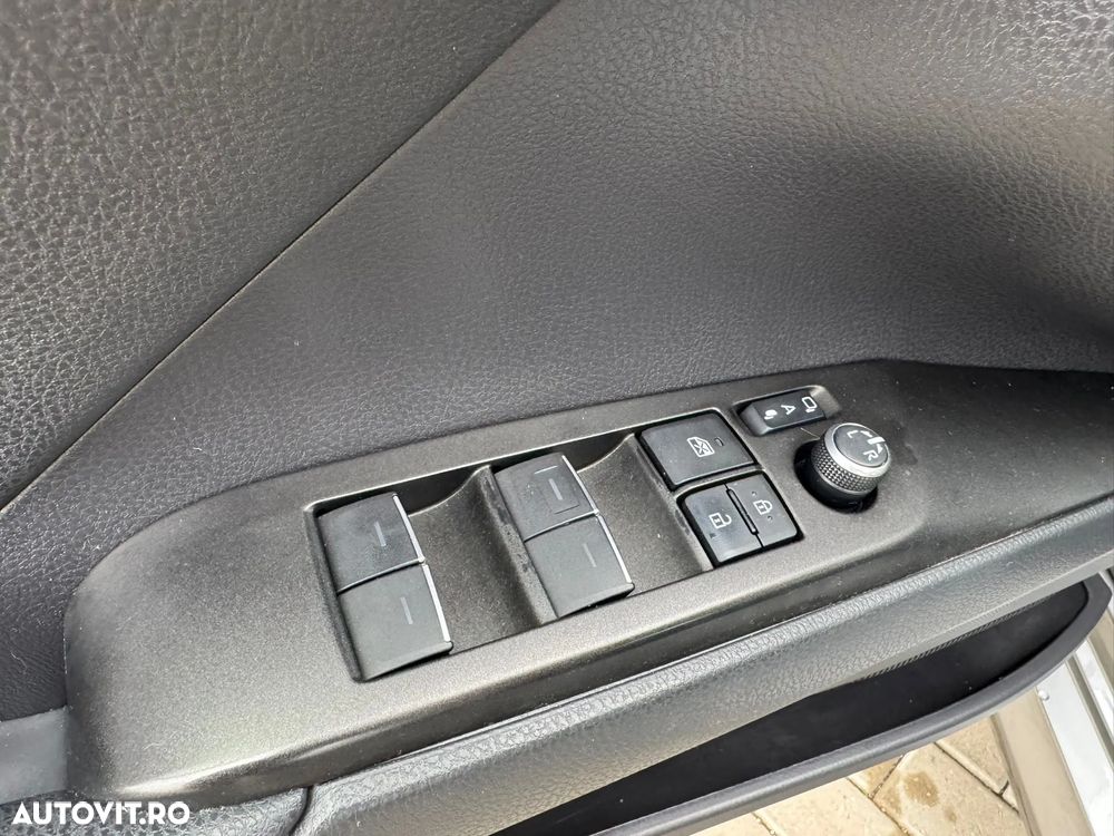 Toyota Camry 2.5 Hybrid Dynamic - 15