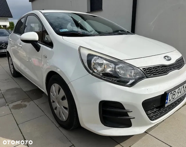 Kia Rio - 8