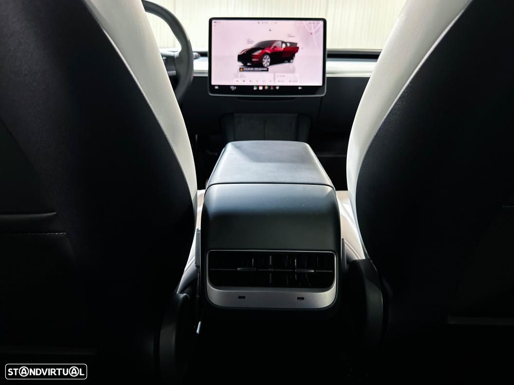 Tesla Model Y Standard - 24