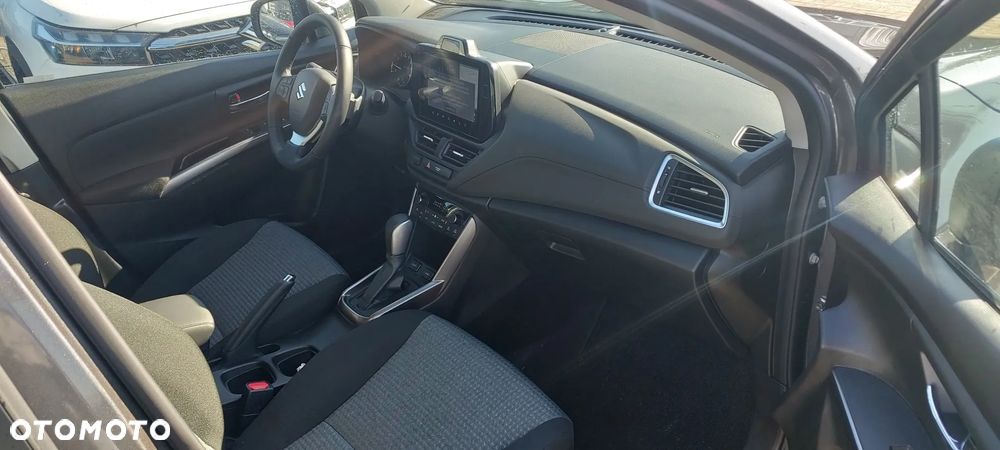 Suzuki SX4 S-Cross ver-1-4-shvs-premium-plus-sp - 7