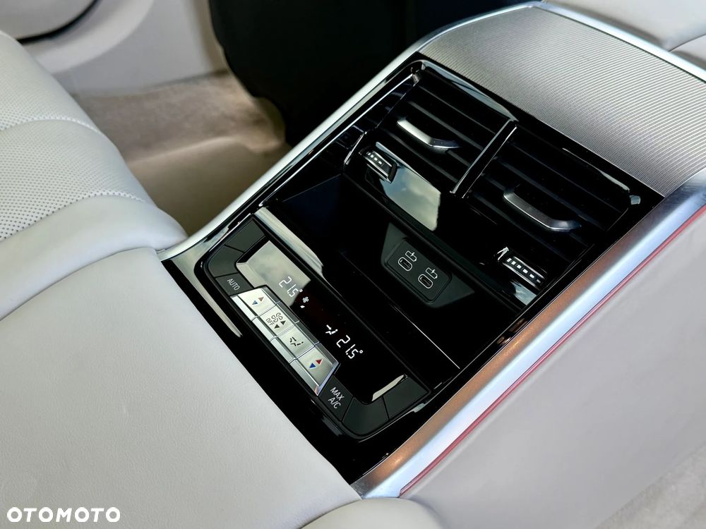 BMW Seria 8 840d xDrive mHEV - 24