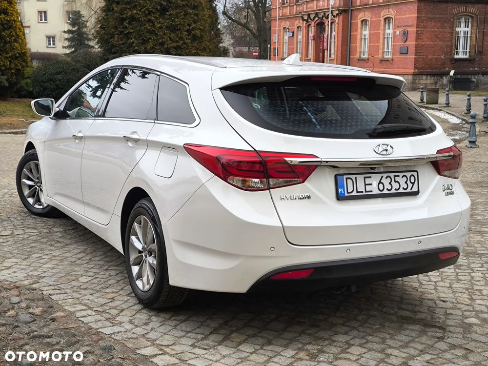 Hyundai i40 Kombi 1.7 CRDi DCT Premium - 14