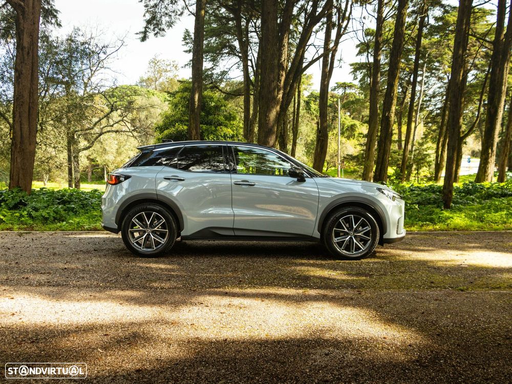 Lexus LBX Emotion - 7