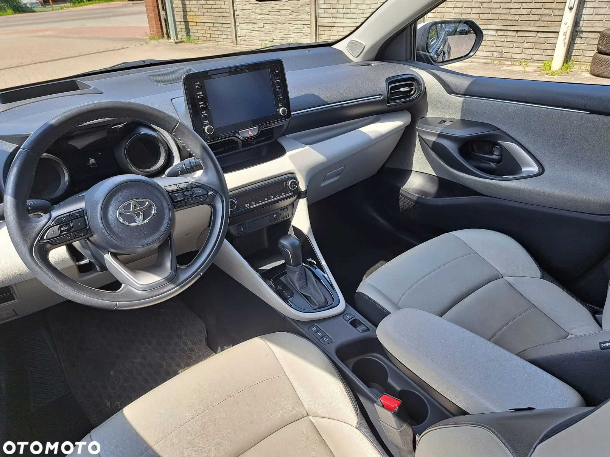 Toyota Yaris - 8