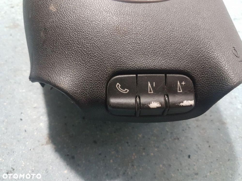 AUDI A4 B6 AIRBAG KIEROWCY X 8E0880201 - 2