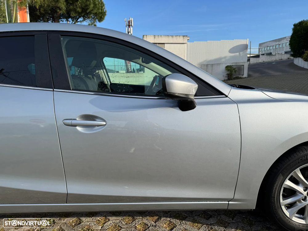 Mazda 3 Hatchback 1.5 Sky-G Evolve Navi - 11