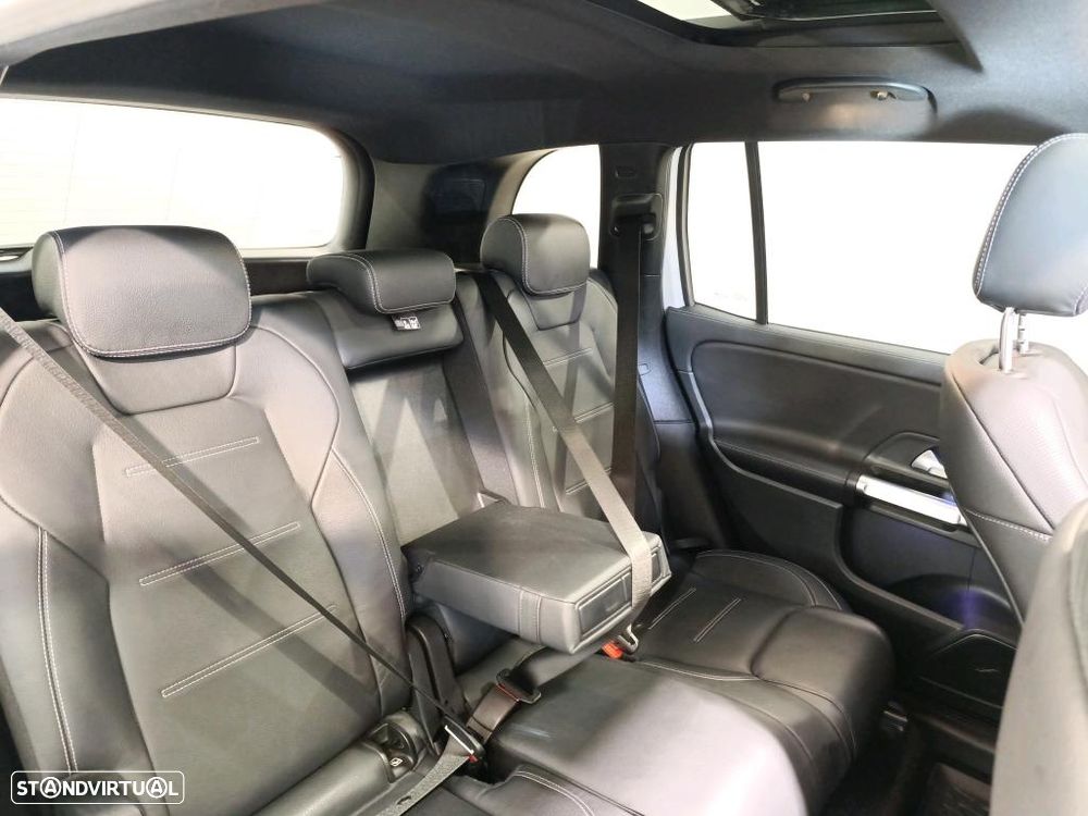 Mercedes-Benz GLB 180 d AMG Line - 23