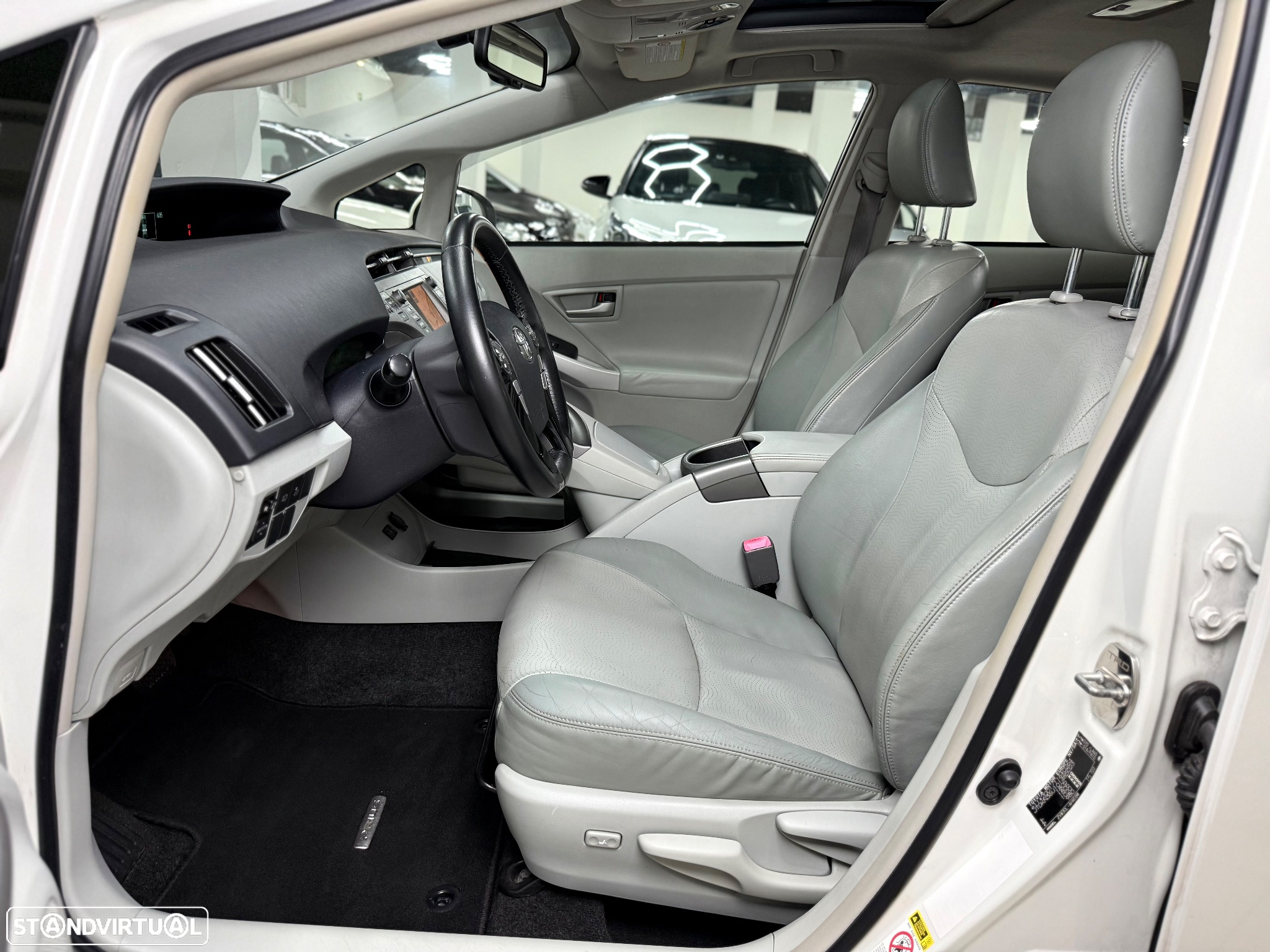 Toyota Prius 1.8 Exclusive Touch&Go+ - 15