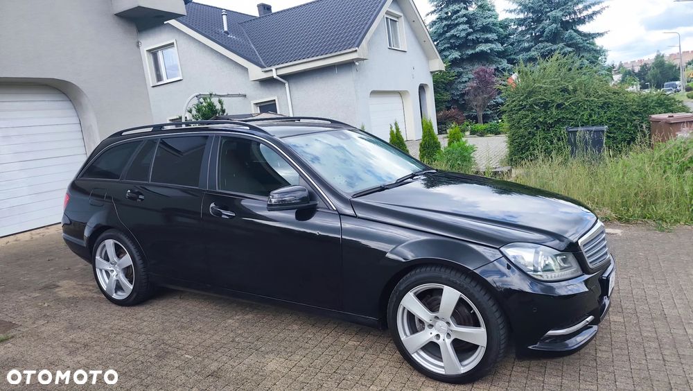 Mercedes-Benz Klasa C 220 CDI DPF Automatik Avantgarde - 37
