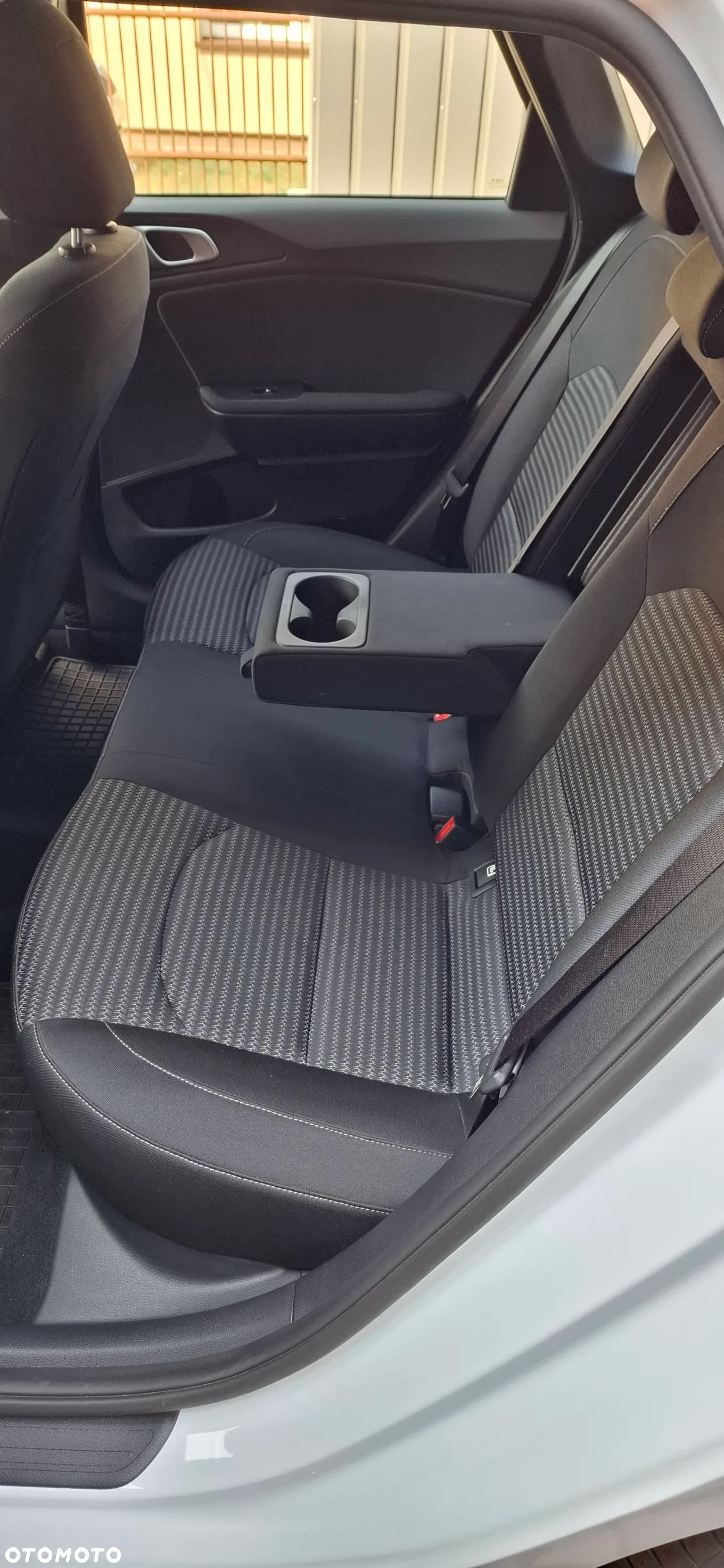 Kia Ceed 1.5 T-GDI M - 12