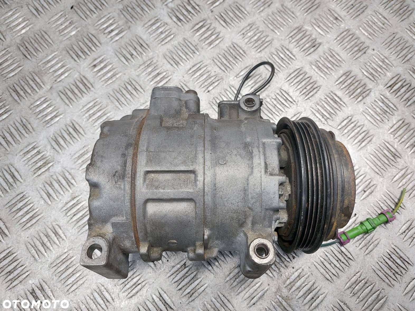 SPRĘŻARKA KOMPRESOR KLIMATYZACJI AUDI A8 D2 2.5 TDI 4B0260805C - 3