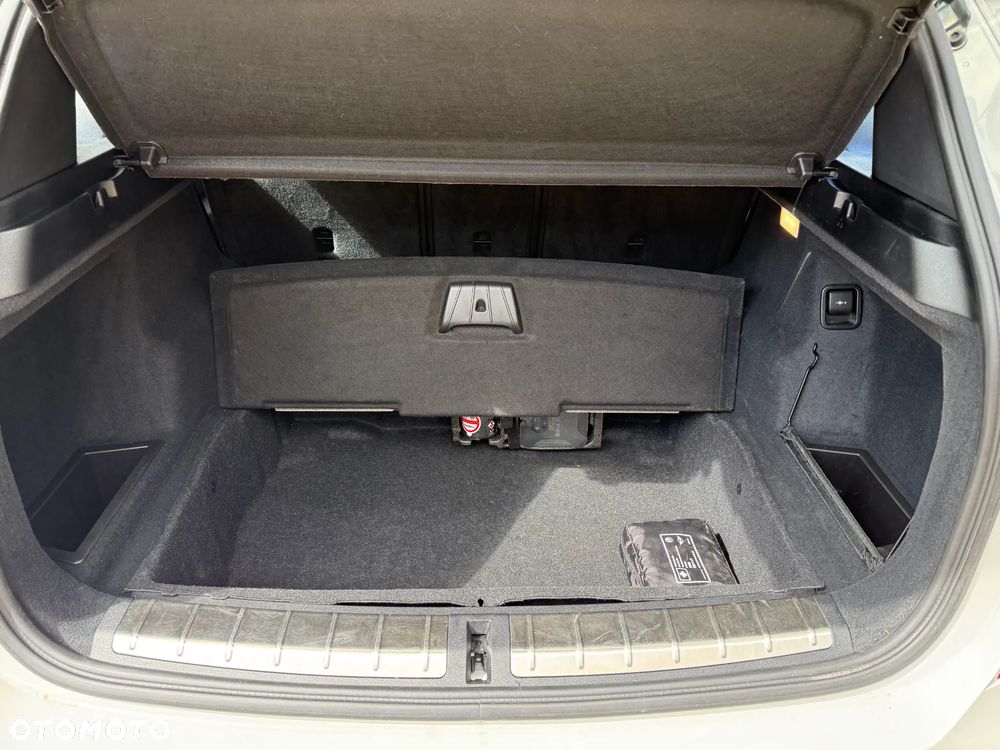 BMW X1 - 16