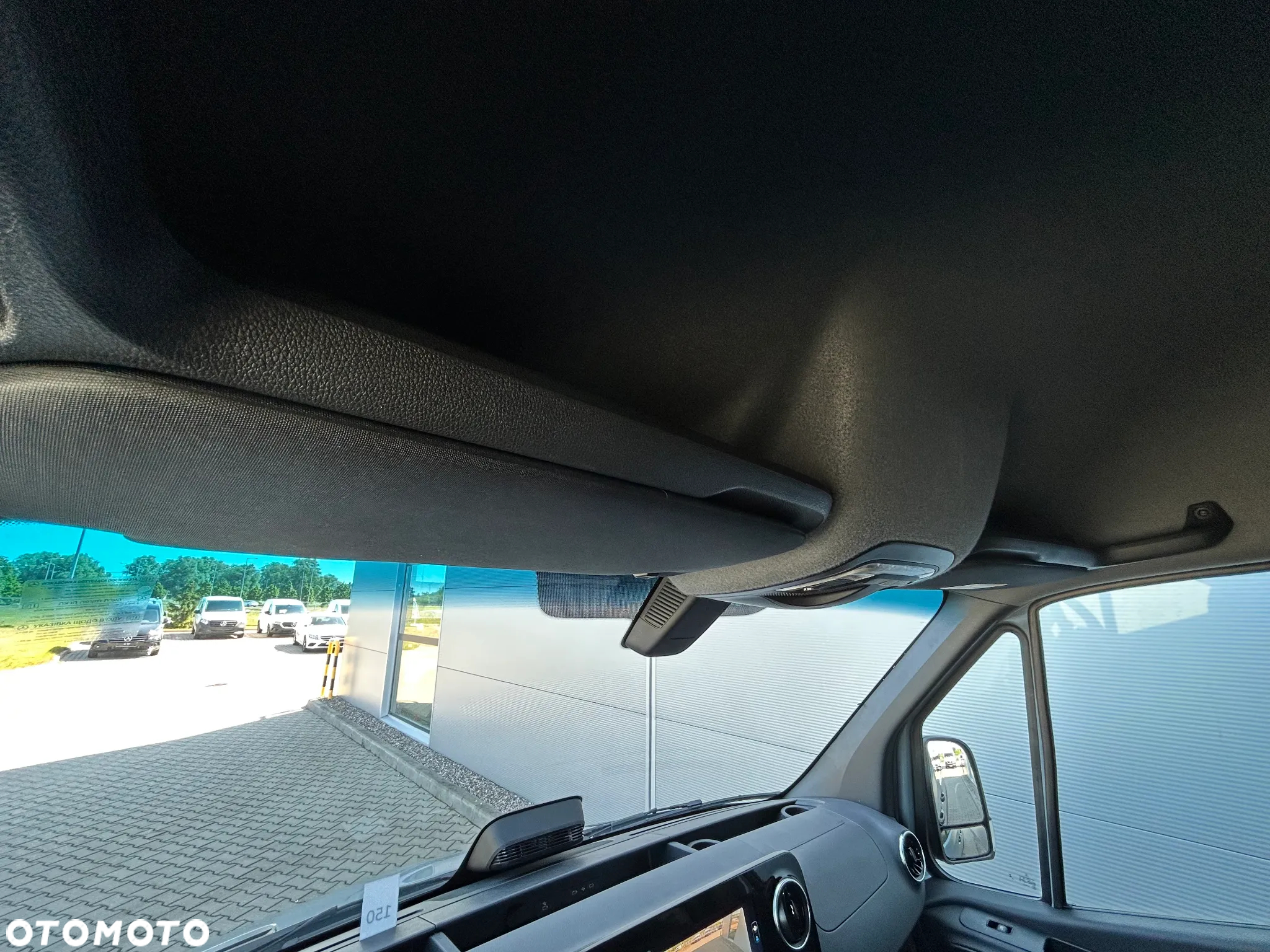 Mercedes-Benz SPRINTER 319 CDI FURGON EKSTRA DŁUGI - 33