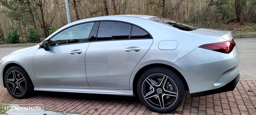 Mercedes-Benz CLA 250 e AMG Line - 4