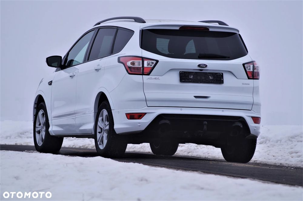 Ford Kuga - 10