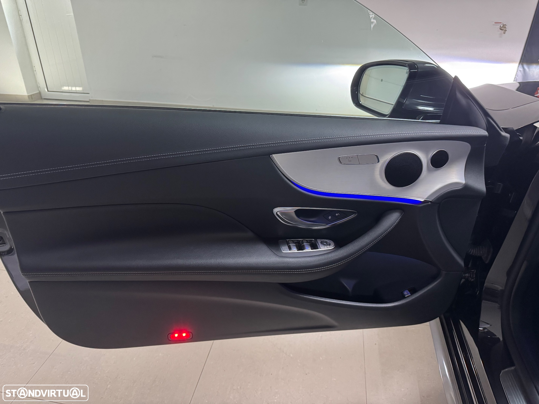 Mercedes-Benz E 220 d AMG Line Aut. - 37