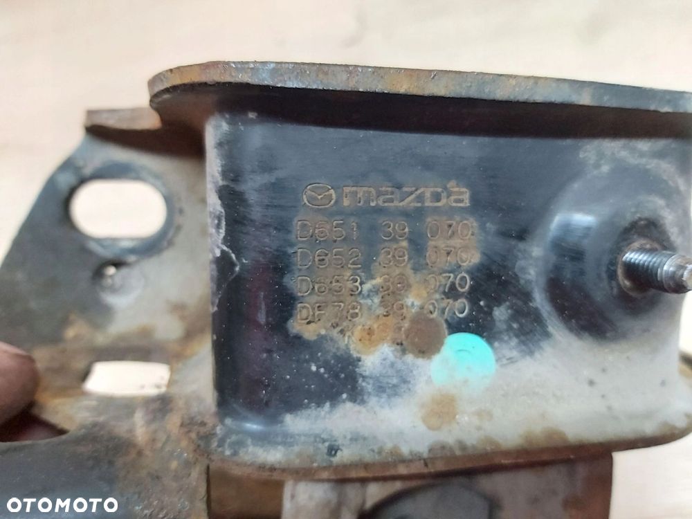 MAZDA 2 II DE poduszka łapa skrzyni 1,4 d lewa - 3