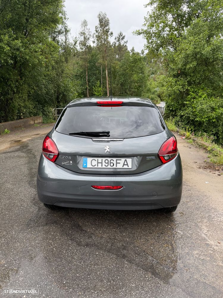 Peugeot 208 1.2 VTi SE Style - 6